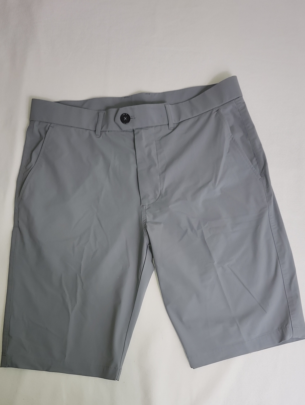 Greyson Men's Light Gray Flat-Front Performance Shorts